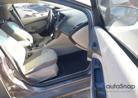 2012 Ford Focus Se из США, поврежденный, VIN 1FAHP3F26CL262039